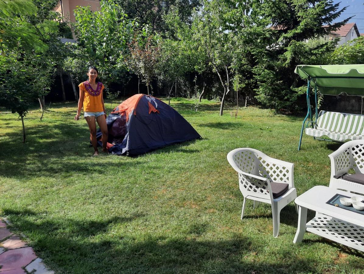 Bus Station Hostel Peć Eksteriør billede